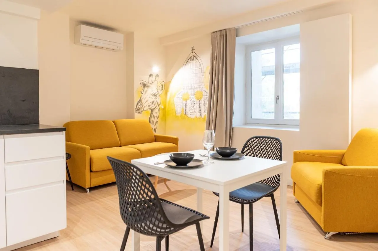 Croix Paquet - Appartements A Lyon 0*,  Francia