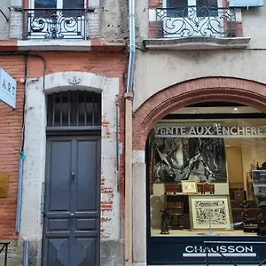 https://saint-etienne-studio-lot-7.midi-pyreneeshotels.com