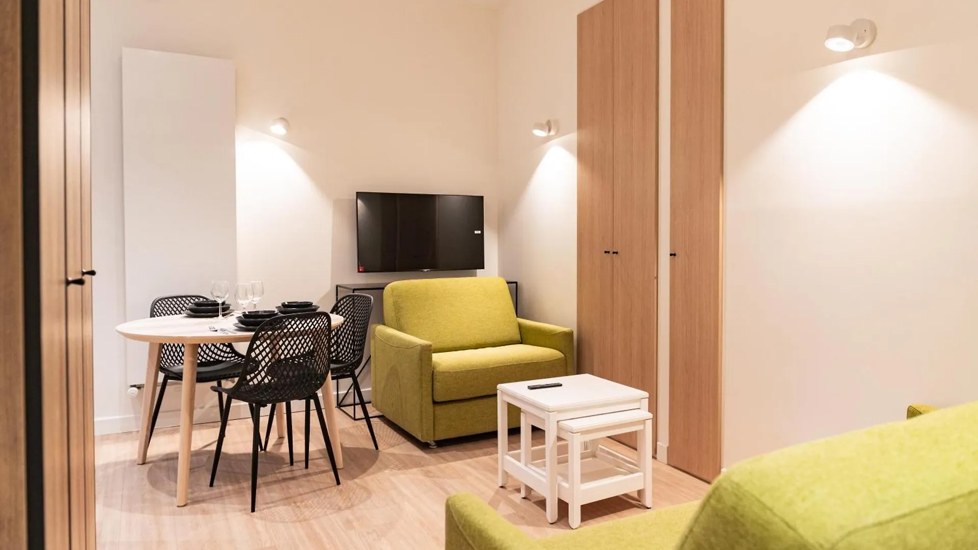 Croix Paquet - Appartements A Lyon 0*,